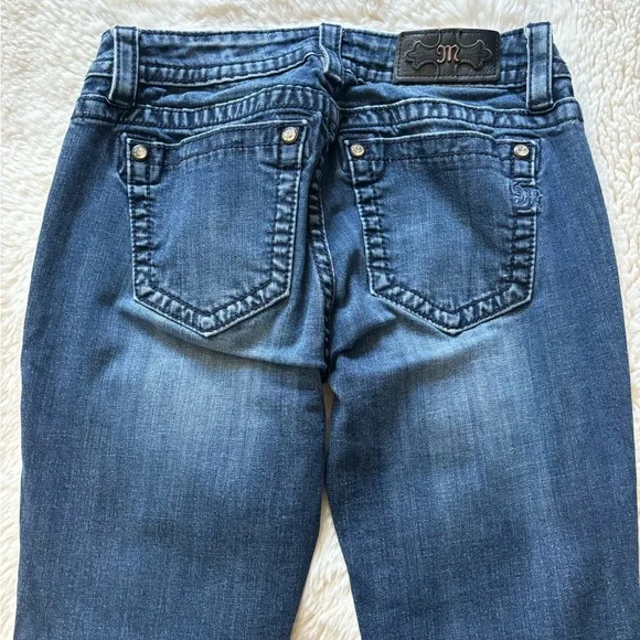 Miss Me - Mid Rise Cuffed Skinny Floral Embroidered Denim Jeans - Picture 8 of 9